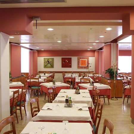 Hotel Ezzelino San Zenone Bagian luar foto