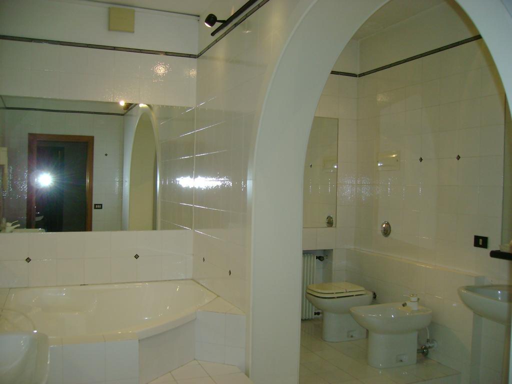 Hotel Ezzelino San Zenone Ruang foto