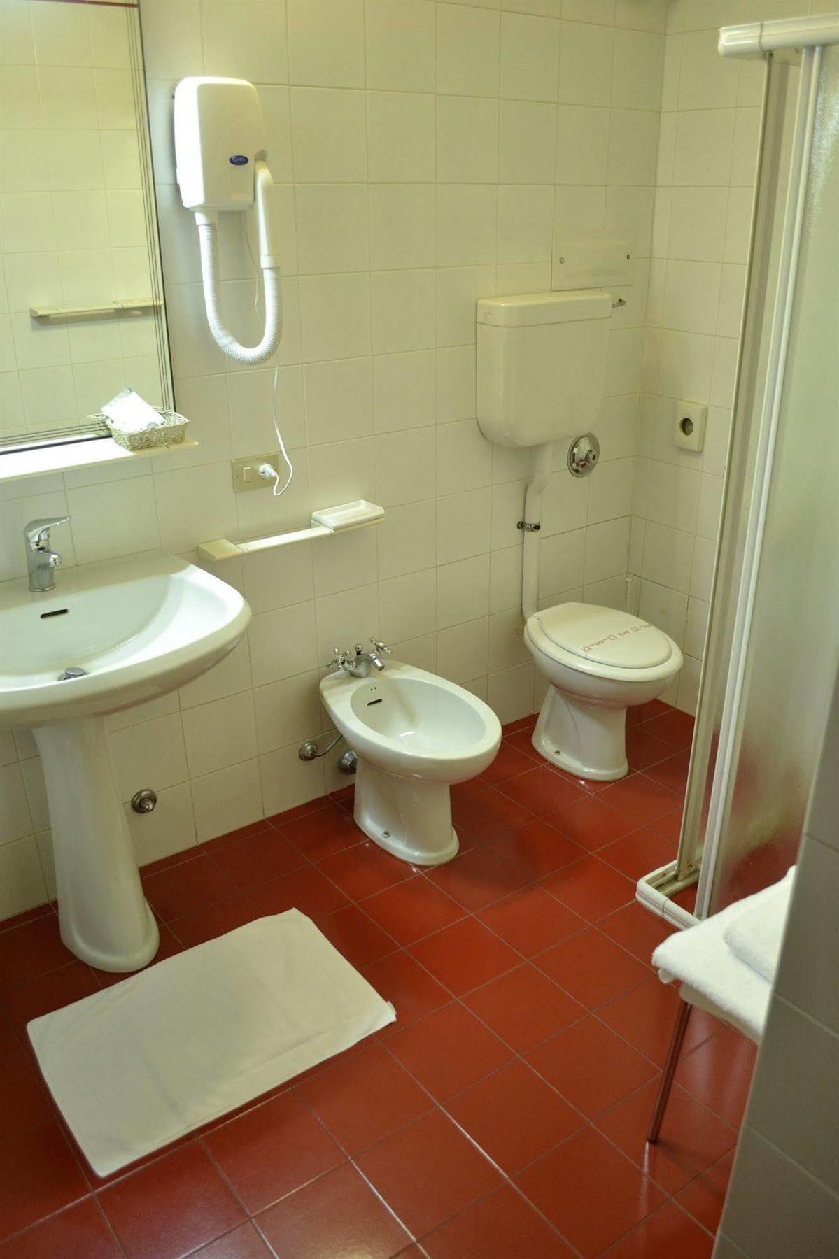 Hotel Ezzelino San Zenone Bagian luar foto